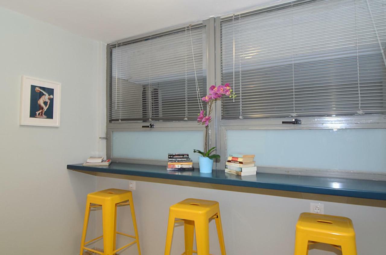 Urban Art Experience With Acropolis View Apartamento Atenas Exterior foto